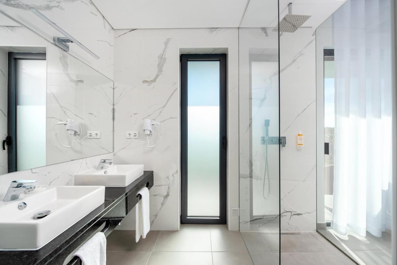 Vila Luna B&B ラゴス エクステリア 写真