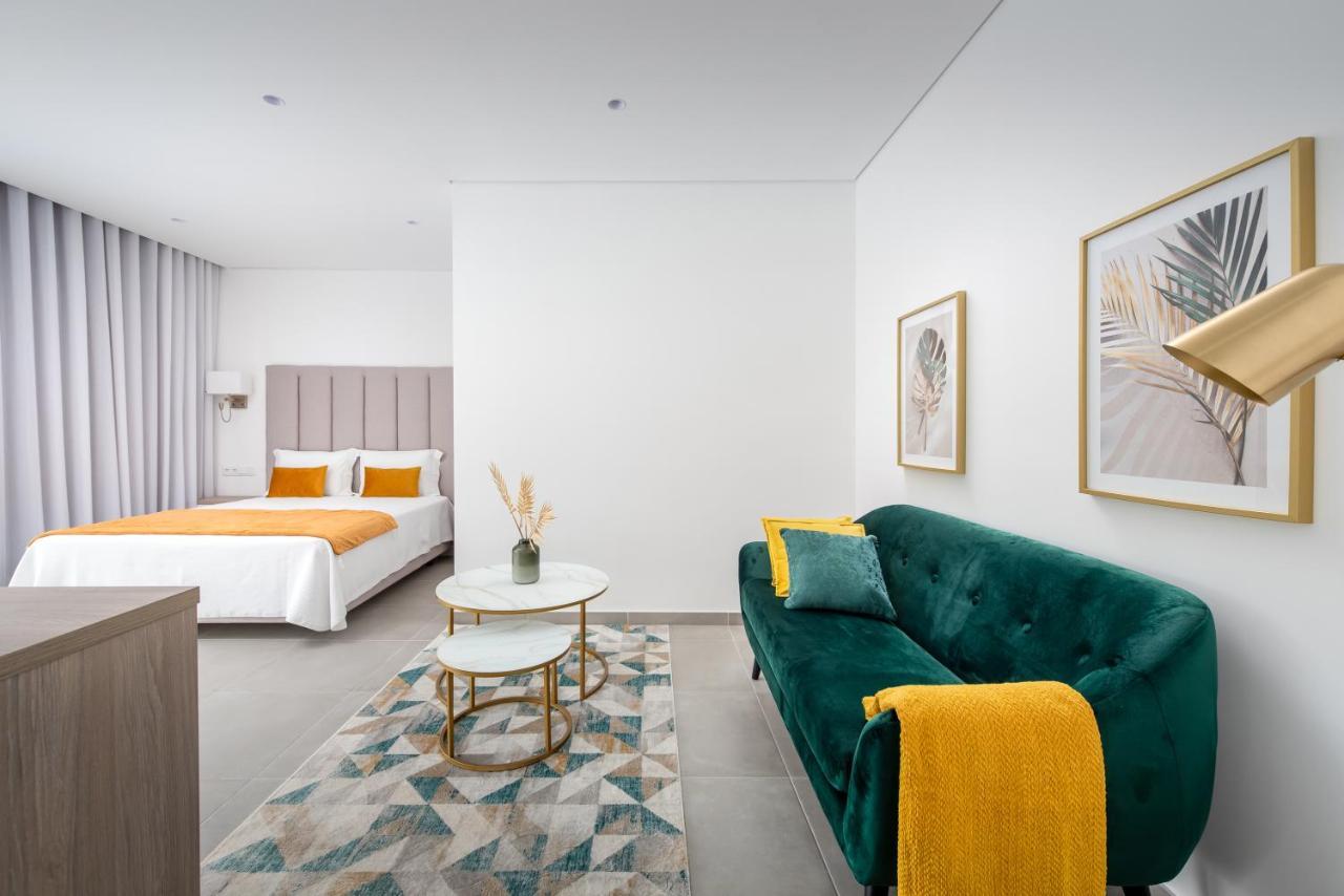 Vila Luna B&B ラゴス エクステリア 写真
